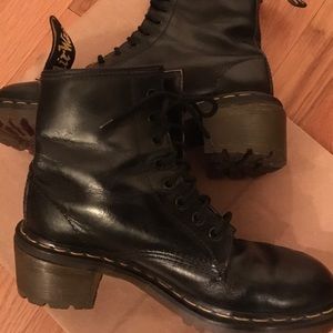 Dr. Martens vintage black boot.